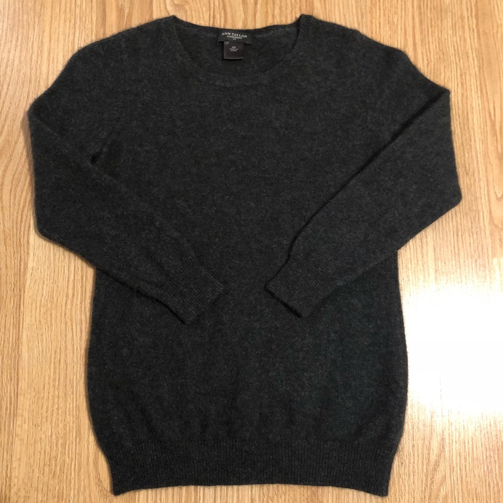 Ann Taylor 100% Cashmere sweater